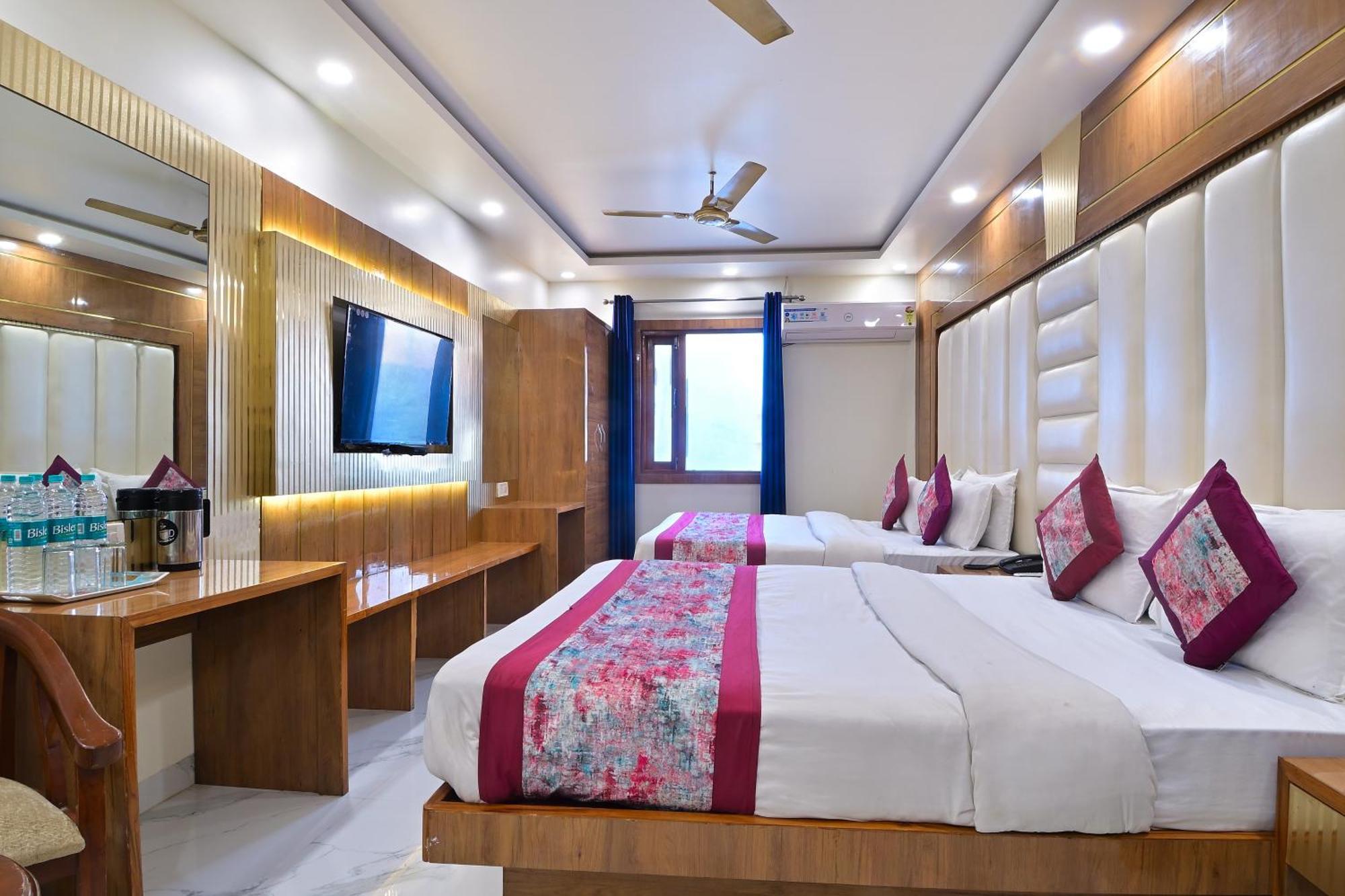 Hotel Glow Inn Paharganj-3 Mins Walk From New Delhi Railway Station מראה חיצוני תמונה