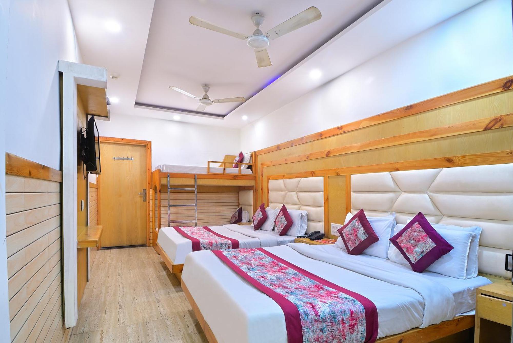 Hotel Glow Inn Paharganj-3 Mins Walk From New Delhi Railway Station מראה חיצוני תמונה