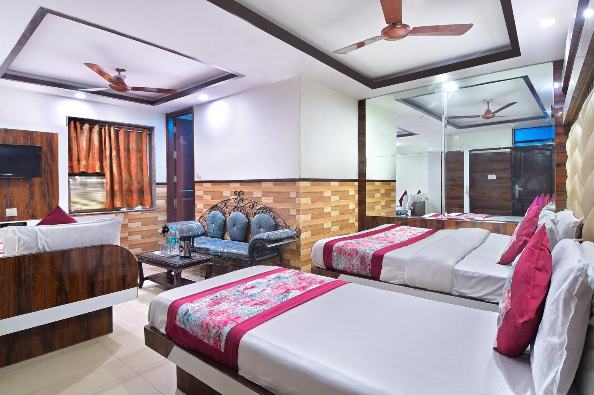 Hotel Glow Inn Paharganj-3 Mins Walk From New Delhi Railway Station מראה חיצוני תמונה